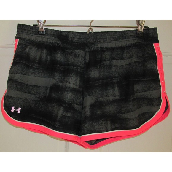 Under Armour Women's HeatGear Semi-Fitted Breast Cancer Running Shorts Size S - Picture 1 of 9